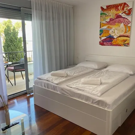 Pivac Apartment