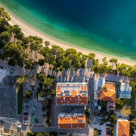 Pivac * Makarska